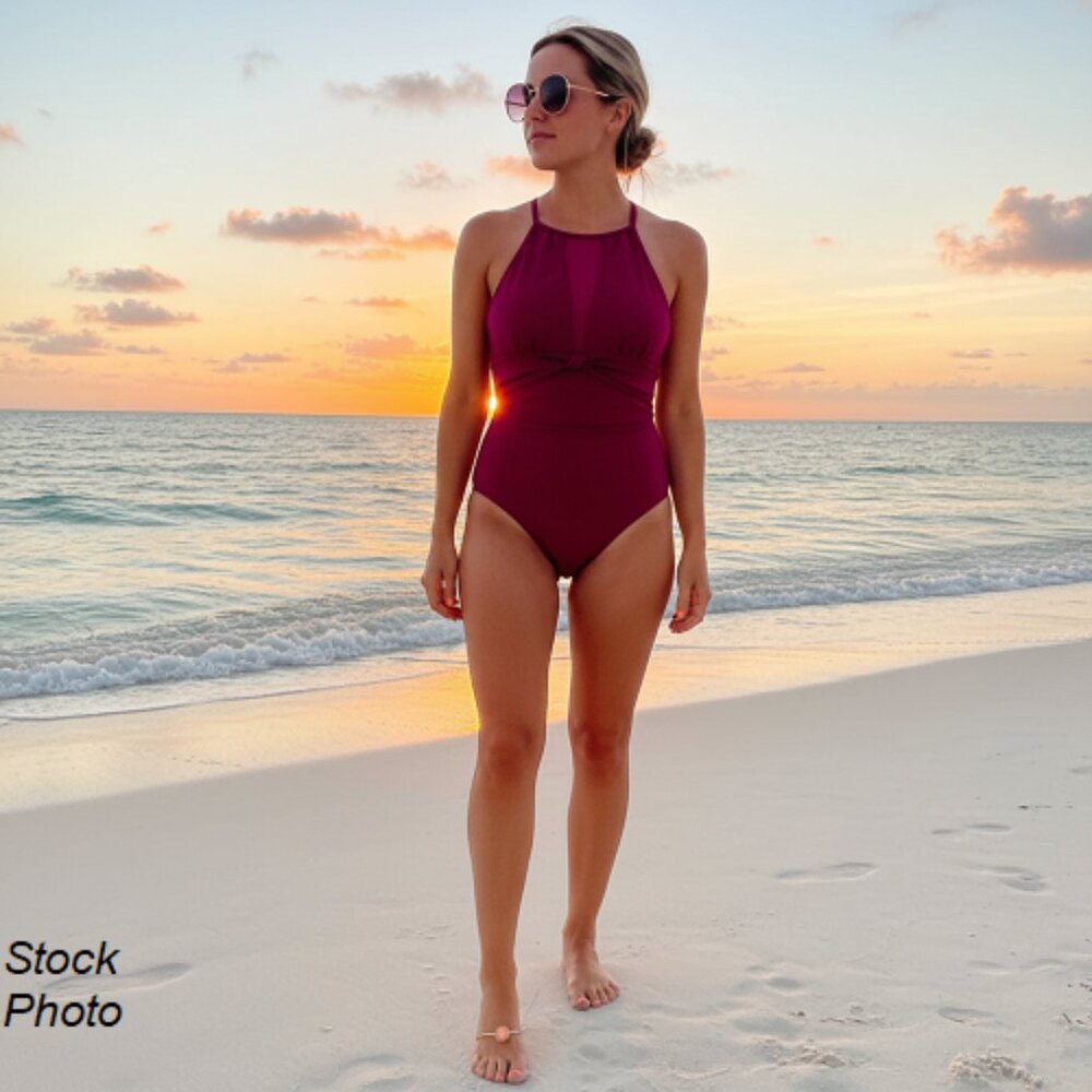 I2CRAZY Mesh Splicing Halter Design 1-piece swimsuit – size Small New